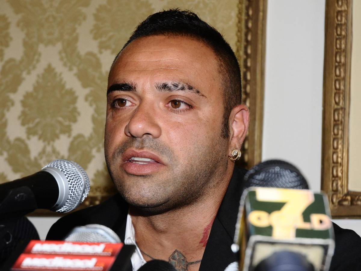 Miccoli Indagato Per Estorsione Ilgiornale It