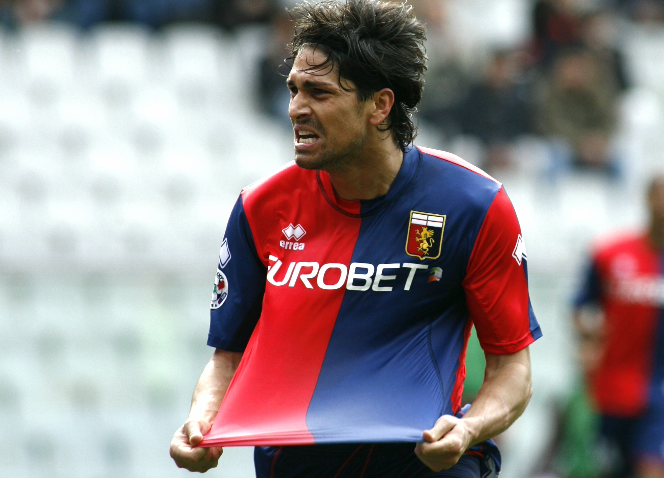 Calciomercato, gli ultimi colpi Borriello al Genoa Toni alla Fiorentina 