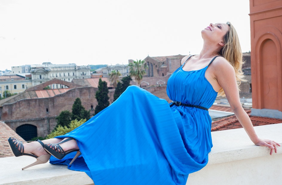 Anna Falchi "Ho sfruttato il mio corpo per guadagnare e lo rifarei