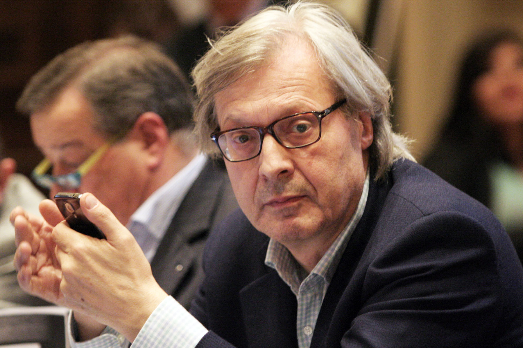 Vittorio Sgarbi si candida a governatore della Sicilia - IlGiornale.it