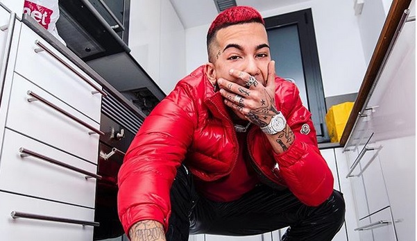 Sfera Ebbasta: "Il mio nome viene infangato. Mai incitato giovani a