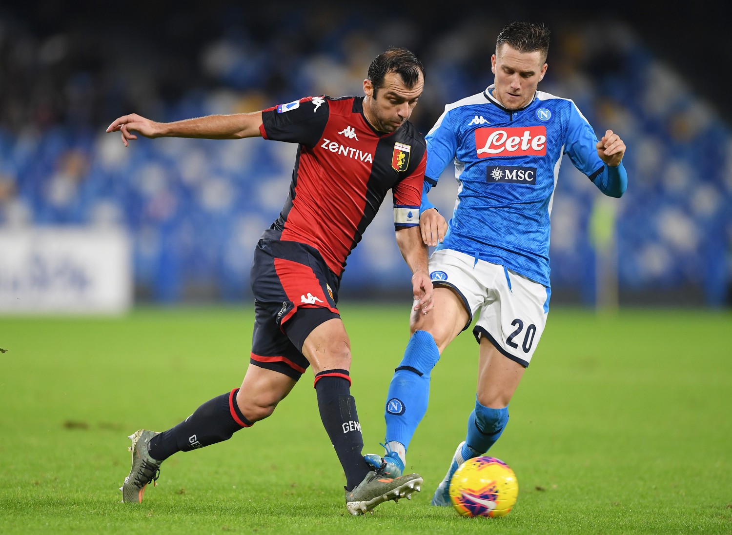 Napoli, danneggiata l'auto della moglie di Zielinski. La ...