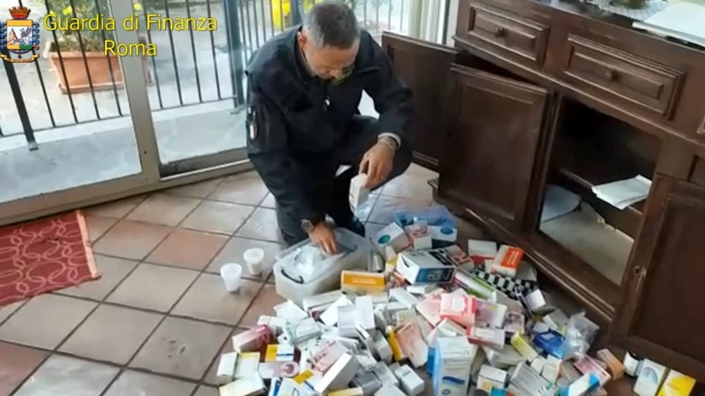 Case di riposo abusive, tra medicinali scaduti e cibo ...