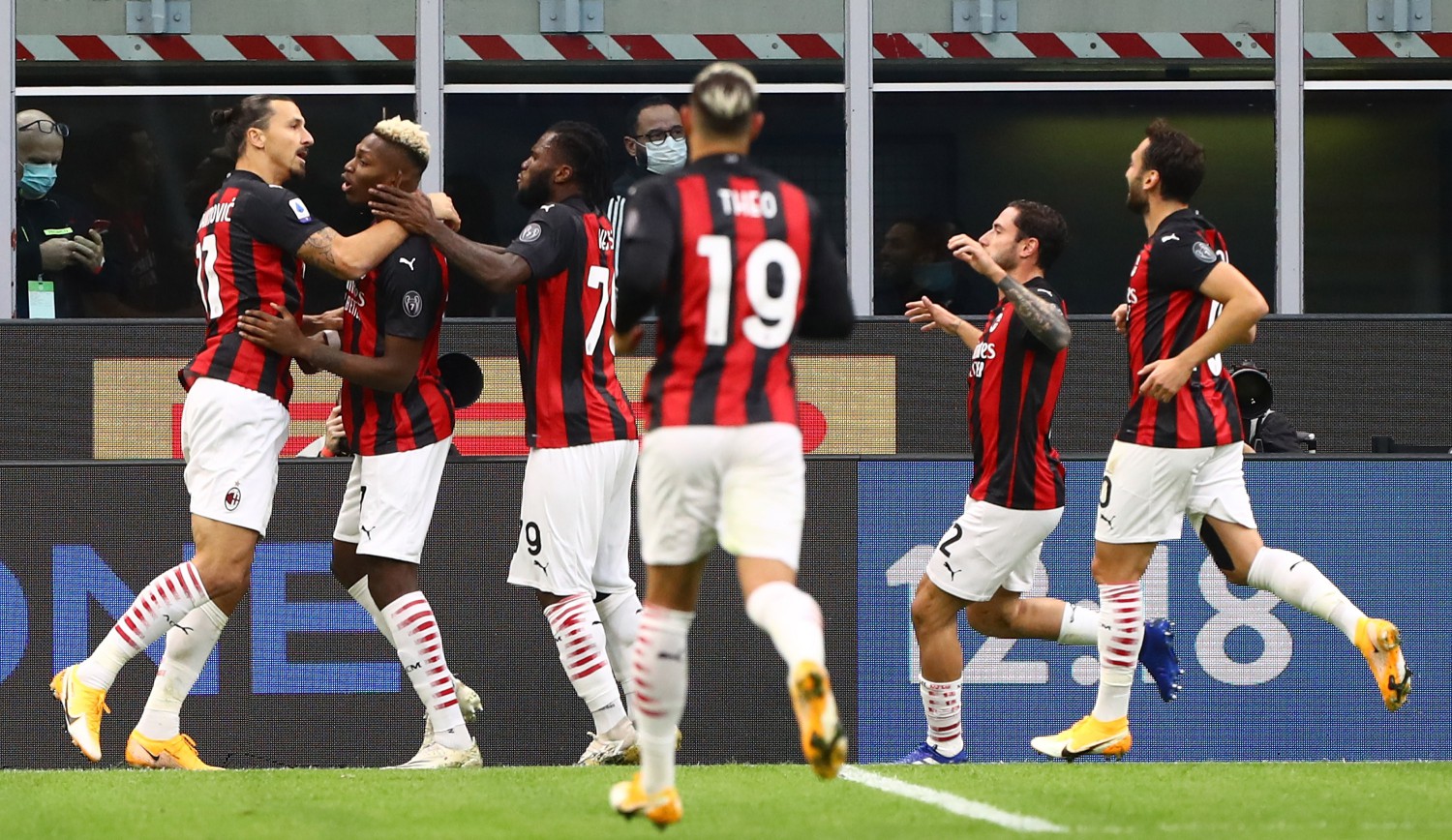 Il Milan si prende il derby: Inter ko 2-1. Rossoneri primi i