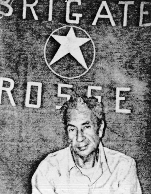 Moro fu ucciso da nessuno