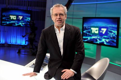 C'è la crisi? Mentana taglia i titoli