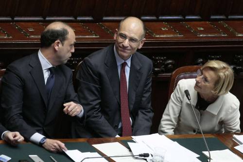 Letta sprona il governo: "Non c'è tempo. Ora concretezza e sobrietà"