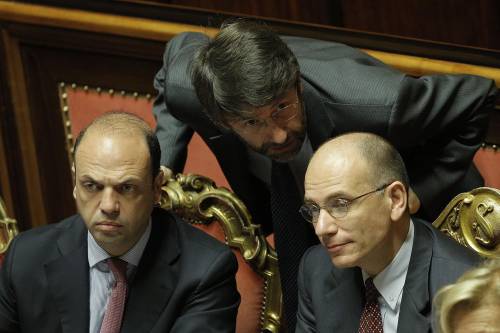 Decadenza Berlusconi, il Pdl avvisa il Pd: "Siamo all'ultima spiaggia"