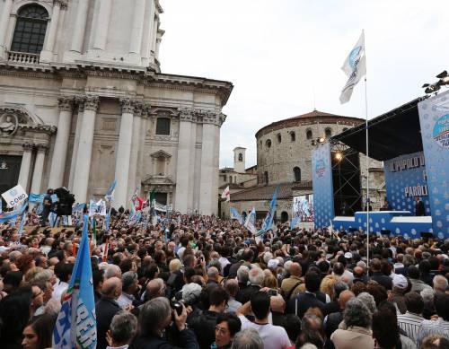 Violenza, odio e paura Il popolo Pdl aggredito da vendoliani e grillini