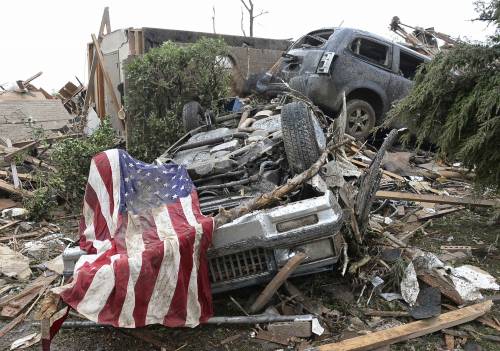Tornado a Oklahoma City: oltre 90 morti