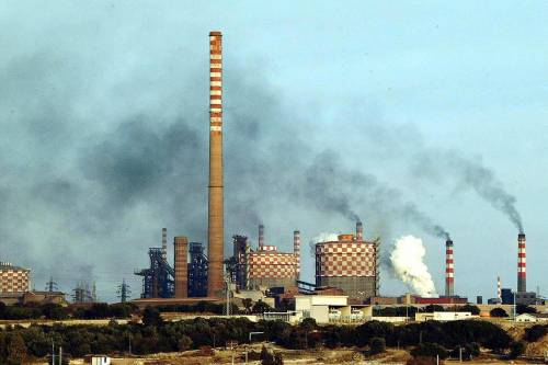 Ilva, sequestri per 8,1 miliardi a Taranto e Milano