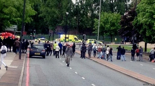 Londra, uomo ucciso a colpi di machete. Si teme pista terroristica