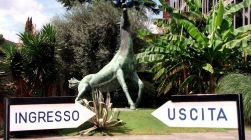 Il partito dei faziosi che odia la tv libera