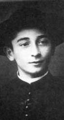 Un romanzo riscopre la tragica morte di un piccolo prete