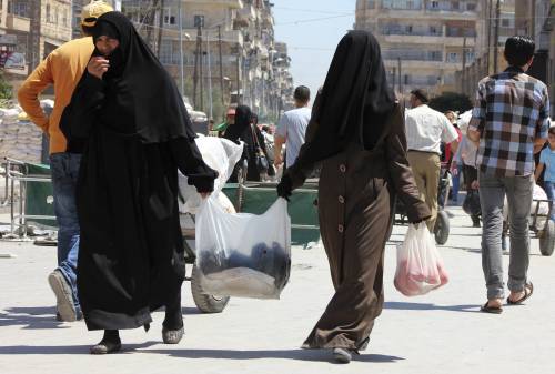 Amore e guerra ad Aleppo l'inferno delle donne italiane