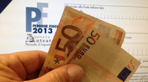 Tasse, ogni italiano paga 12mila euro l'anno