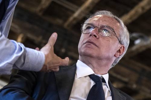Il sogno della sinistra: via il Cav per vincere