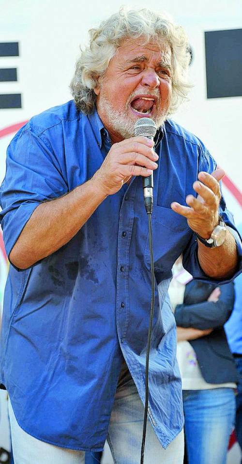 I dissidenti mollano Grillo: in 5 pronti ad aiutare Letta