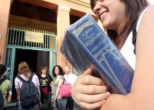Mia figlia all'estero a studiare E io rivaluto il liceo italiano
