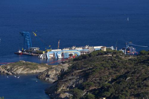 Concordia, la Protezione civile: "Domani inizierà la rotazione"