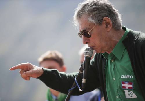 La Lega veneta vuole fare decadere Bossi