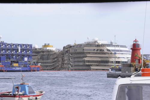 Concordia, trovati resti. Forse sono delle due vittime ancora disperse