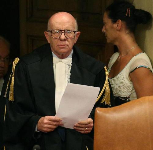 Un giudice aveva fatto considerazioni su un caso che doveva esaminare: per la Cassazione tutto ok