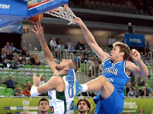 Basket: l'Italia si arrende all'Ucraina. Per il pass mondiale domani c'è la Serbia