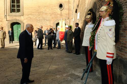Napolitano a Napoli: "Il futuro è incerto ma bisogna avere fiducia"