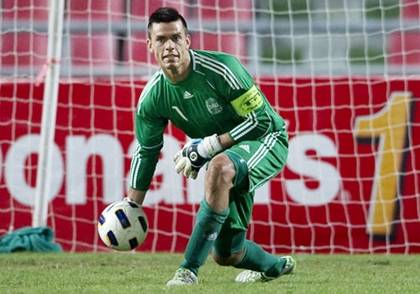 Il portiere danese: "Mi è apparso in sogno Buffon e mi ha detto..."