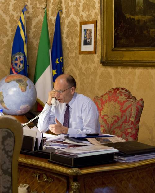L'eclissi di Letta, premier per caso ridotto a portavoce