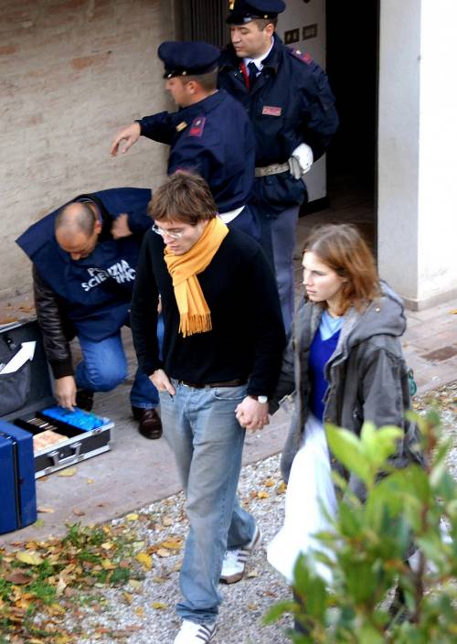 Mistero nell'omicidio Meredith: due pregiudicati entrarono nella casa del delitto