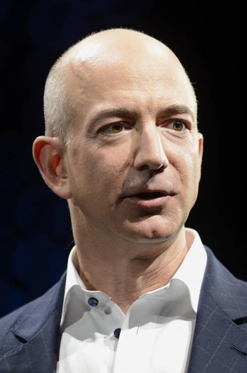 Amazon: pacchi, tv e "data center"