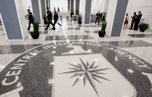 La rivelazione dell'ex ufficiale: "Così la Cia finanziava i socialisti"
