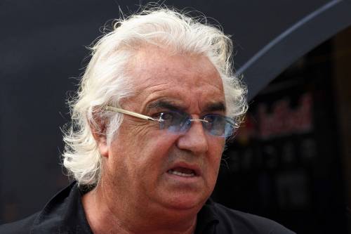 Disavventura per Briatore, perde quattro denti a un party in Versilia