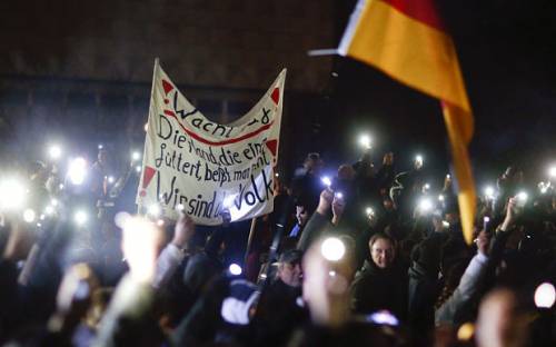 Pegida marcia su Roma: "Con la Lega di Salvini per difendere le identità"