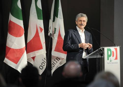 La solitudine di D'Alema, mollato dai discepoli