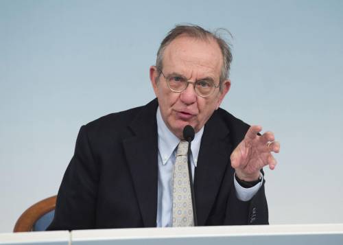 Immigrati, Padoan: "Risolvono problema demografico"