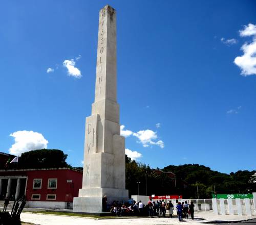 Fiano vuole cambiare l'obelisco: "Bisogna togliere la scritta Dux"