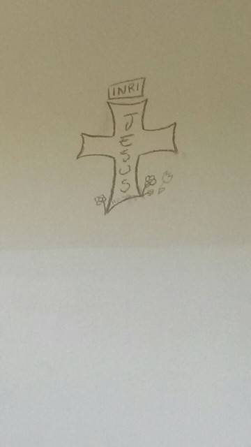Vogliono il crocifisso in aula, lo disegnano sul muro. Punita l'intera classe