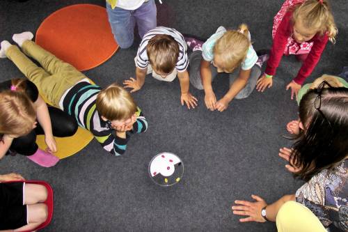 Il gender arriva pure negli asili: ecco il disegno choc dato ai bambini