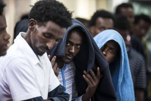 Migranti, Padoan vuota il sacco: nel 2015 ci costano 3,3 miliardi