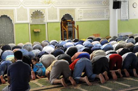 L'Italia apre le moschee la Tunisia ne chiude 80