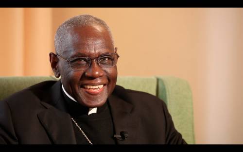 Il cardinal Sarah tuona: "Gender teoria aberrante e perversa"