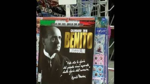 Proposta di legge alla Camera: "Illegali i gadget del Duce"