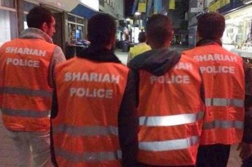 Germania, la sentenza del gudice: legale la "polizia della Sharia"