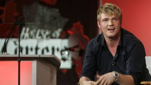 "Nick Carter dei Backstreet Boys mi ha stuprata a 18 anni"