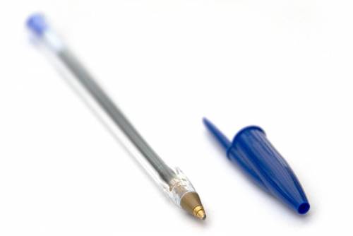 A cosa serve il buco sul tappo delle penne Bic