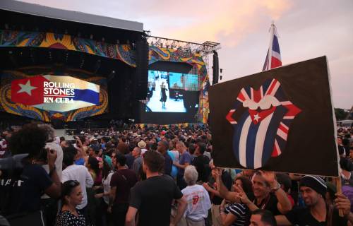 La «lingua» dei Rolling Stones incanta Cuba