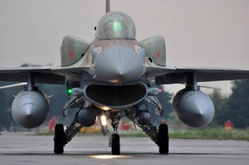 Siria, i russi avrebbero aperto il fuoco contro i caccia israeliani
